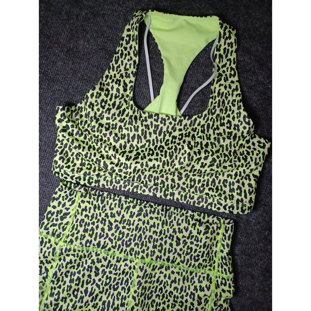 Fabletics Powerhold Womens Large Neon Green Cheetah Print Shorts & Sports Bra